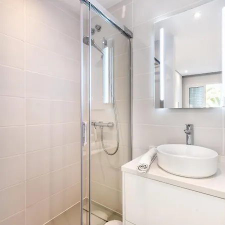 Paraiso B18 Penthouse Sea View & Sunny Terraces